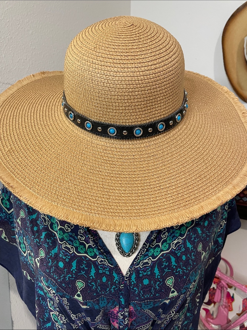 Women’s Western Straw Sun Hat with turquoise & Silver Accent band